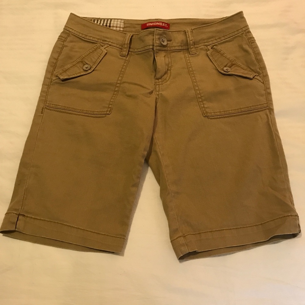 UnionBay size 7 shorts, great condition
